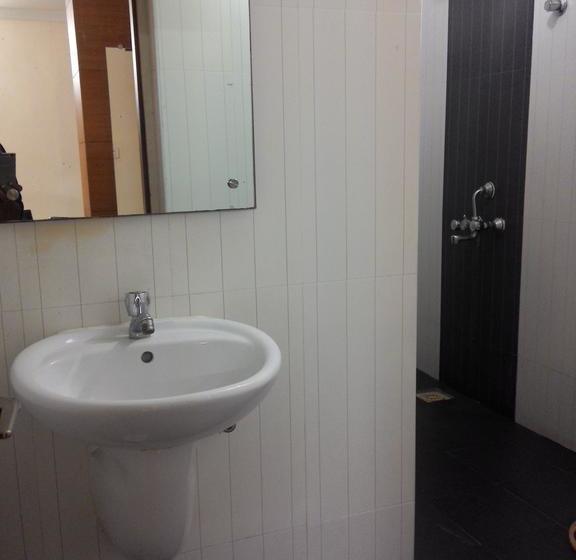 هتل Palmshore Residency