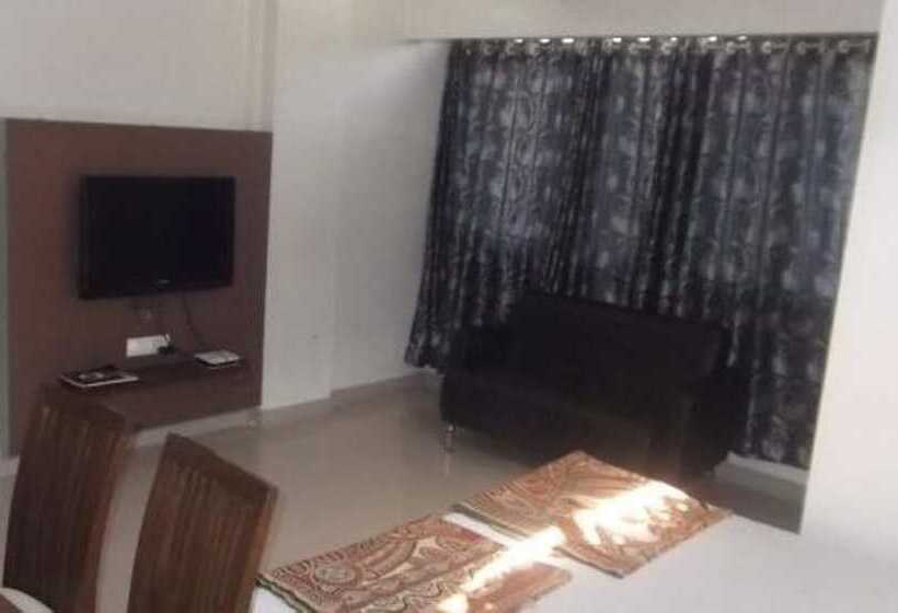 酒店 Rajshree Lodging
