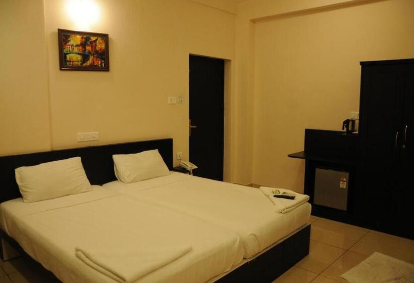 בית מלון כפרי Sri Krishna Residency