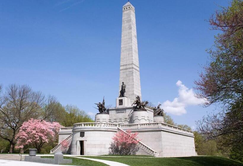 تختخواب و صبحانه Inn At 835 Boutique