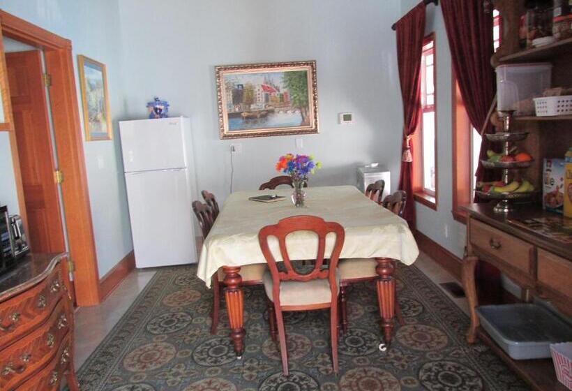 مبيت وإفطار Mansion Inn Lake Stevens