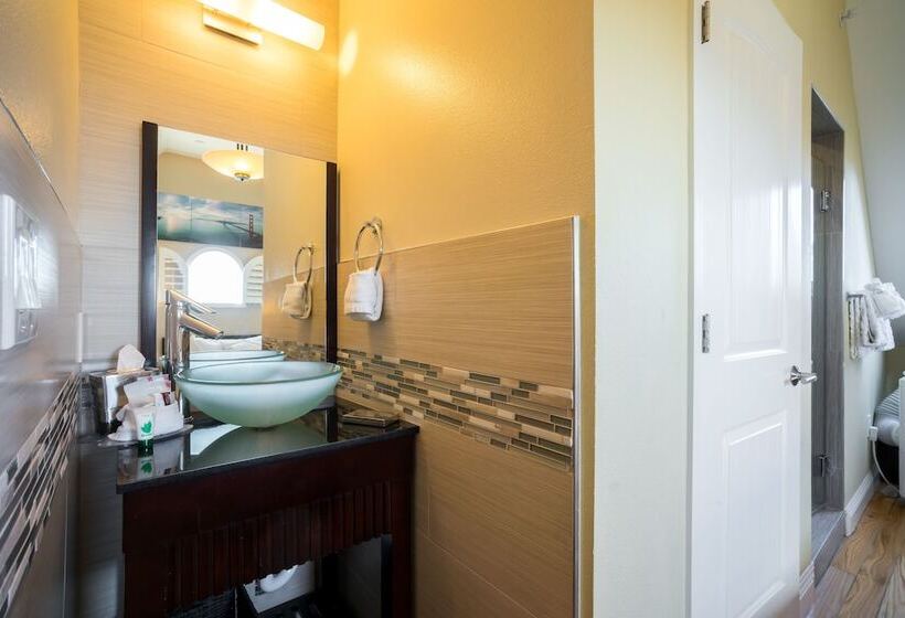 تختخواب و صبحانه Rio Vista Inn & Suites Santa Cruz