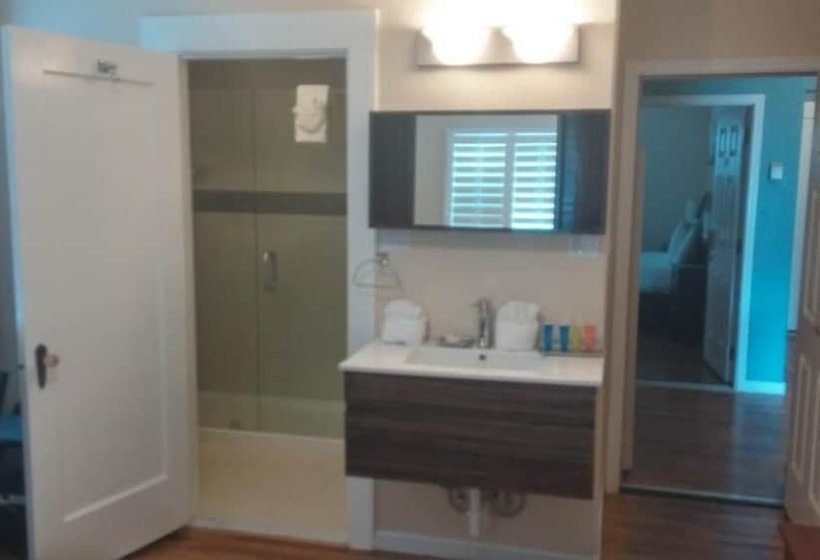 تختخواب و صبحانه Rio Vista Inn & Suites Santa Cruz