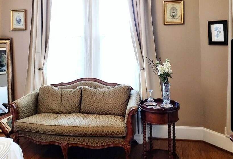 住宿加早餐  South Court Inn