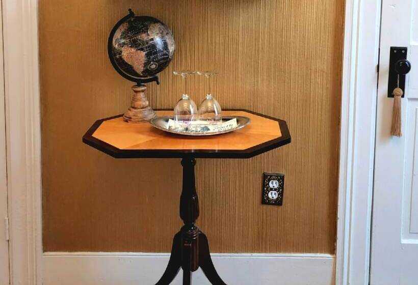 住宿加早餐  South Court Inn