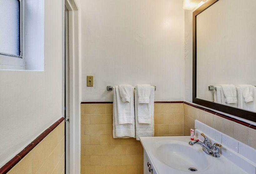 Gateway Motel