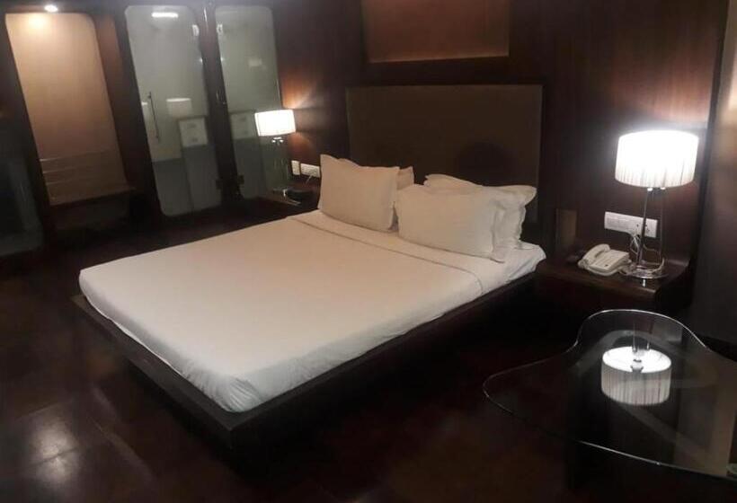 ホテル Cocoon Luxury Business