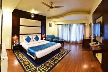 هتل Indraprastha Resort Dalhousie