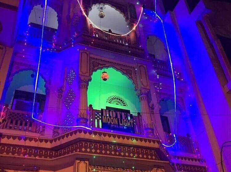 فندق Moonlight Homestay & Hostel