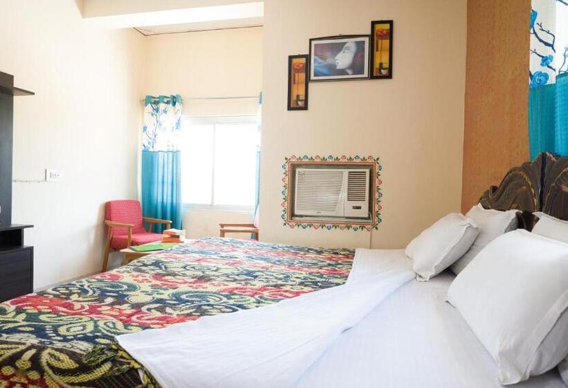 هتل Prem Villas Pushkar