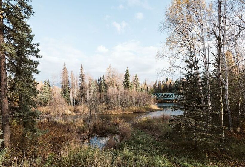 Maria's Creekside B&b
