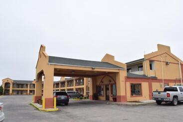 مُتل Delux Inn