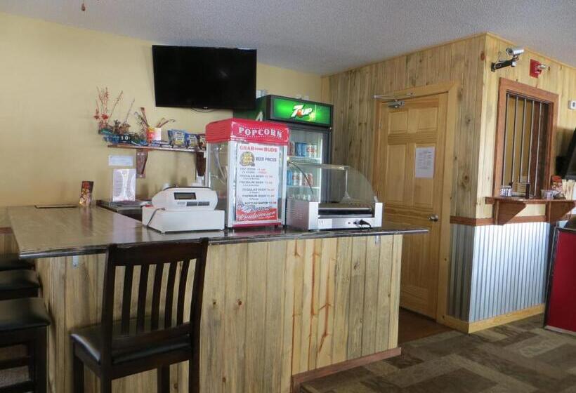 مُتل Gold Country Inn