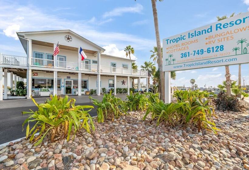 مُتل Tropic Island Resort