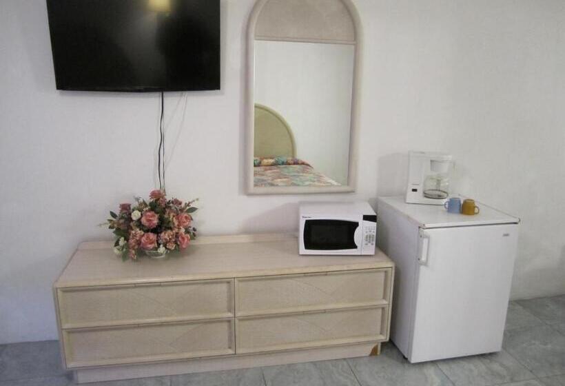استراحتگاه Apollo Motel
