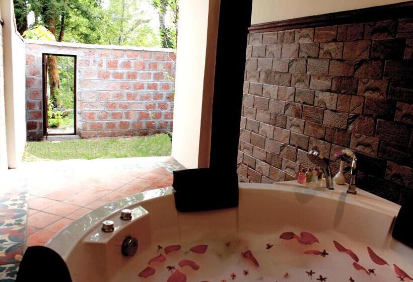 リゾートホテル Old Kent Estates & Spa, Coorg