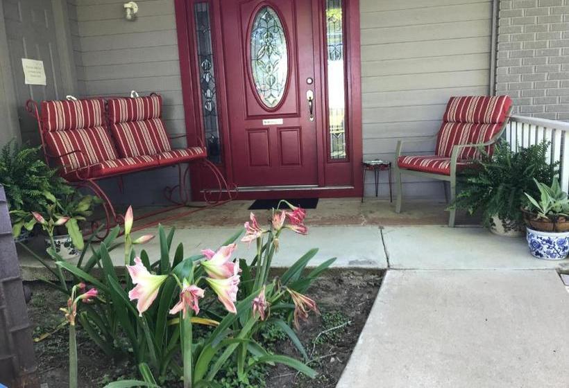 The Hoffmann Vacation Rental Bed & Breakfast