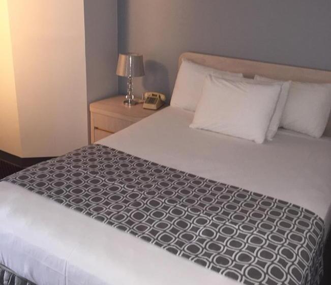 Bal Harbour Hotels