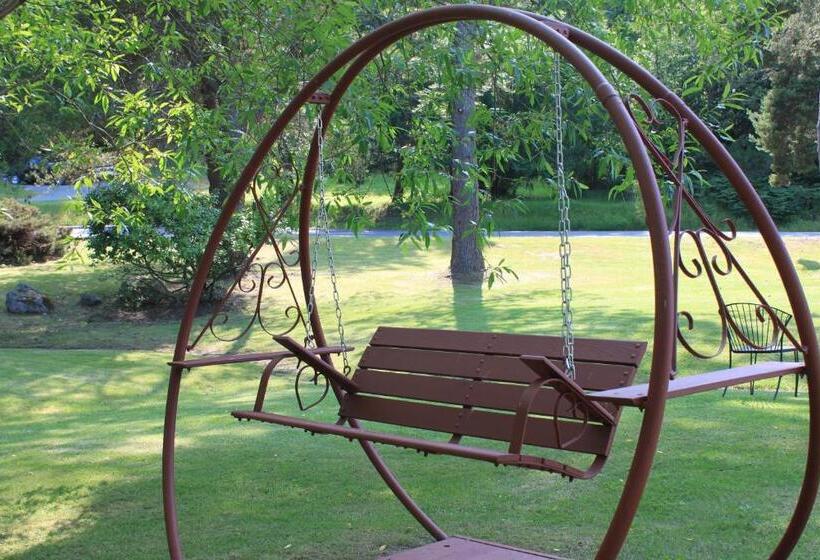 فندق Discovery Inn