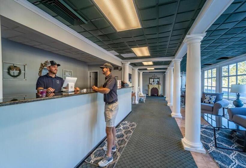 هتل Dothan National Golf Club And
