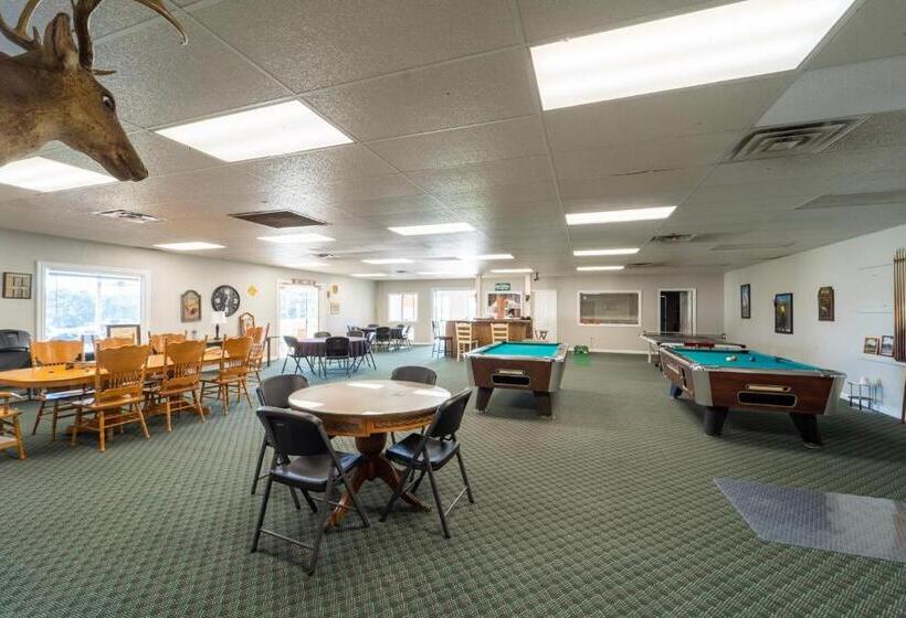 هتل Dothan National Golf Club And