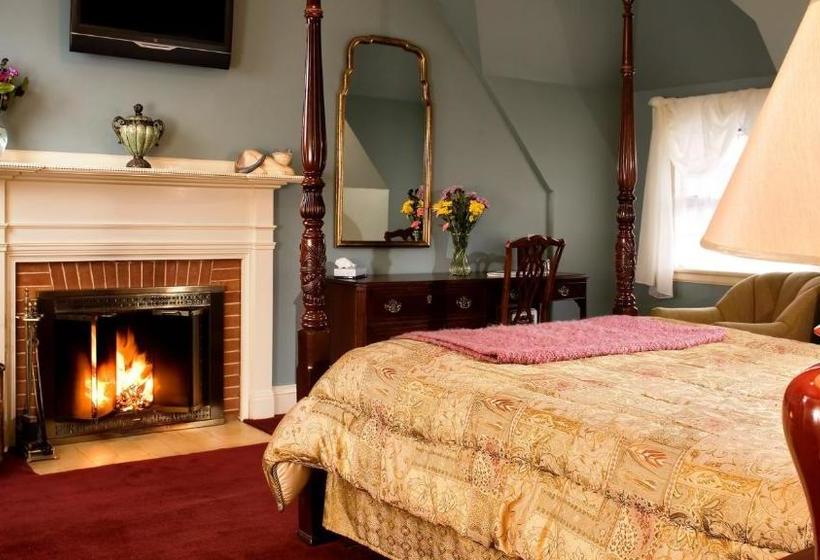 هتل Stonehurst Manor Including Breakfast And Dinner