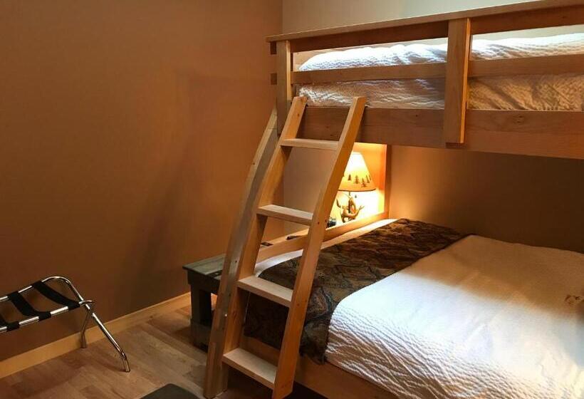 בית מלון כפרי Twisp River Suites