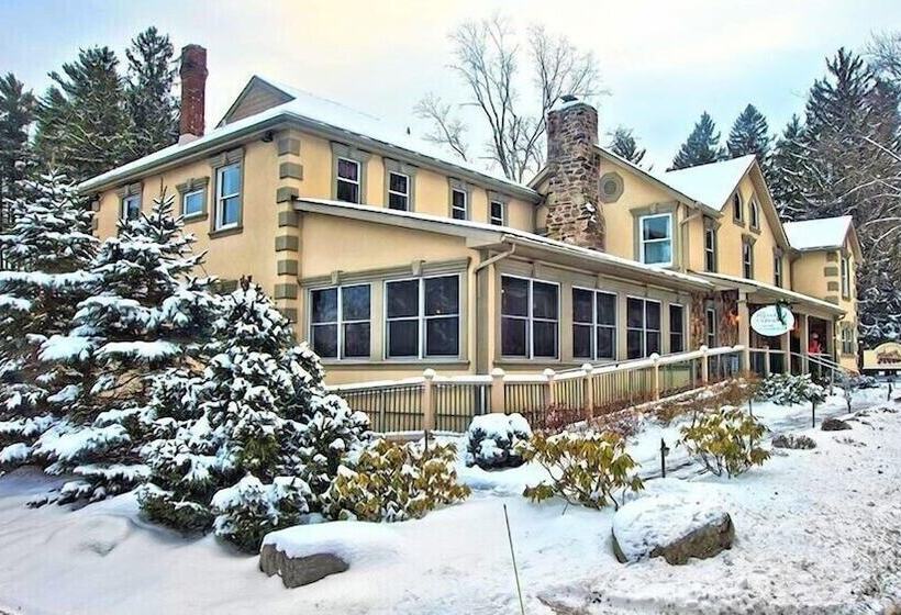 Отель Woodfield Manor   A Sundance Vacations Property
