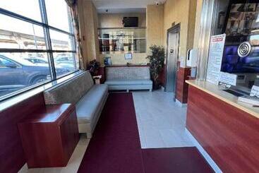 مُتل Atlantic Motor Inn