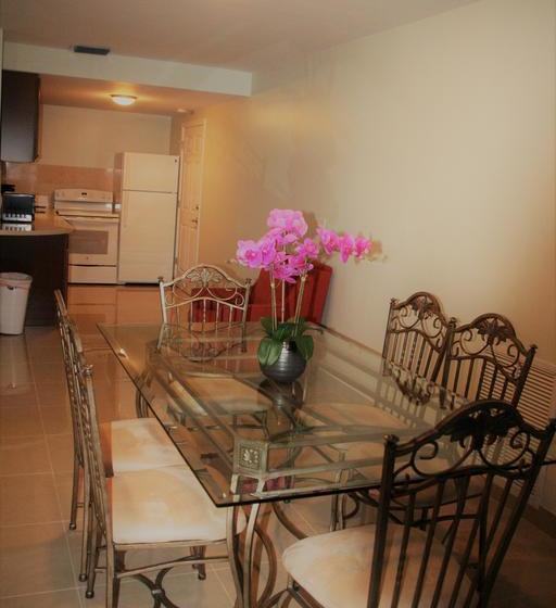 فندق على الطريق Capri Apartments