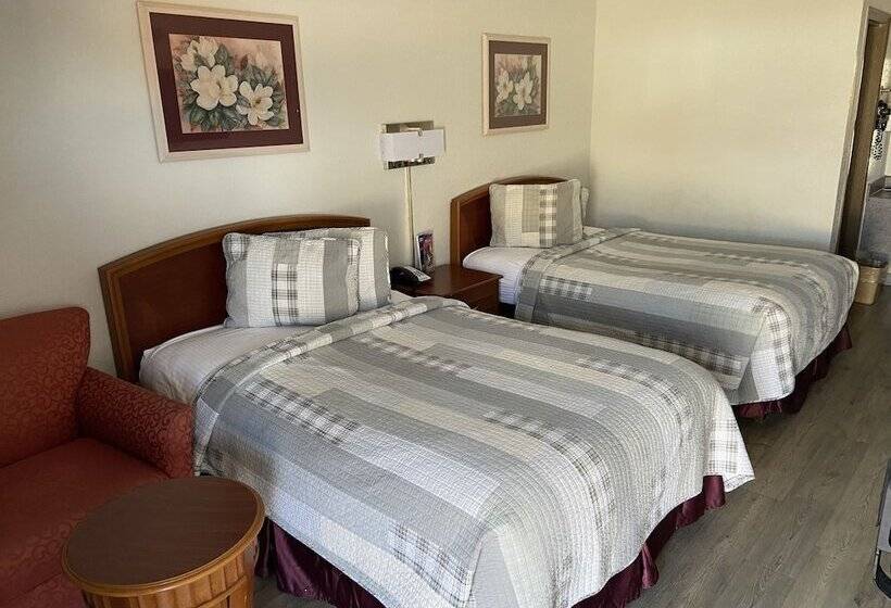 モーテル Colonial Inn