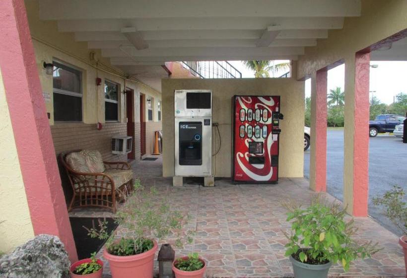 فندق على الطريق Country Lodge