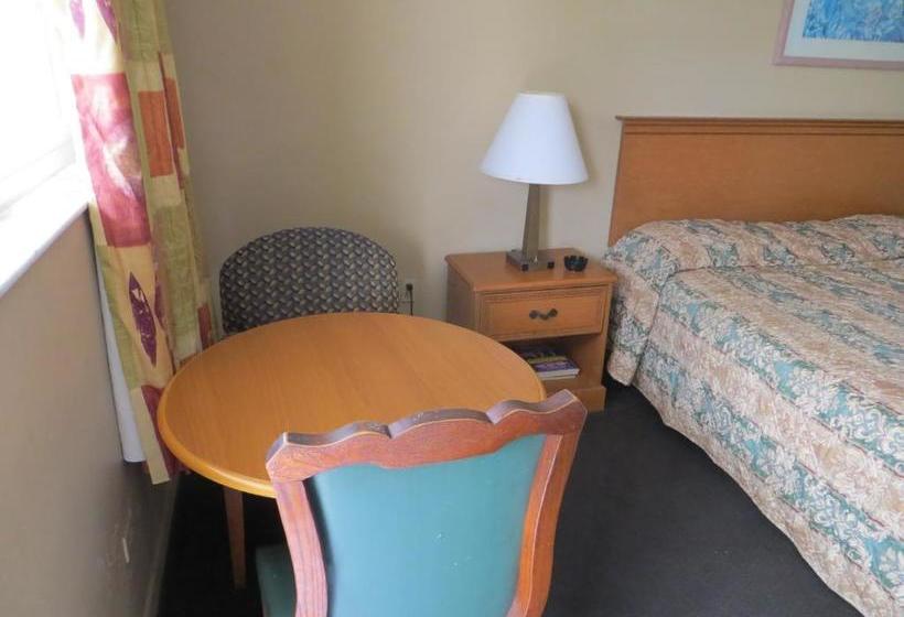 فندق على الطريق Country Lodge