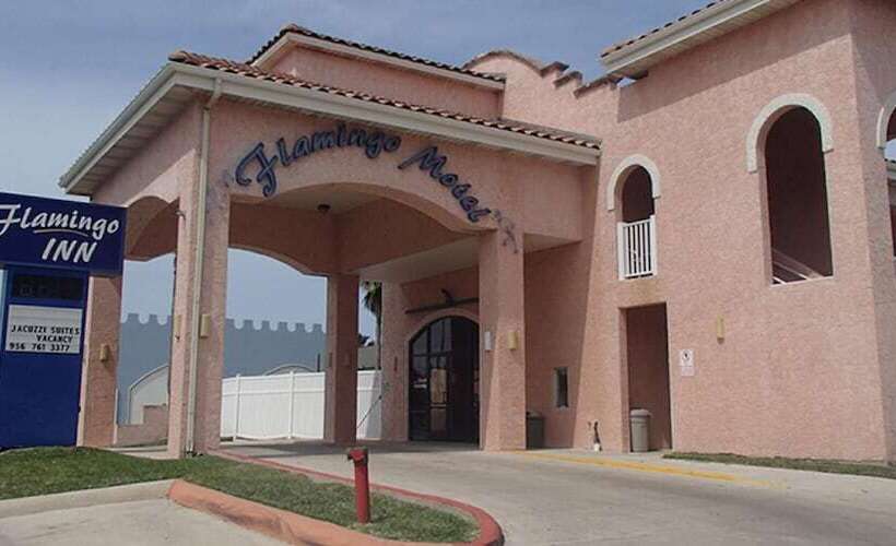 فندق على الطريق Flamingo Inn