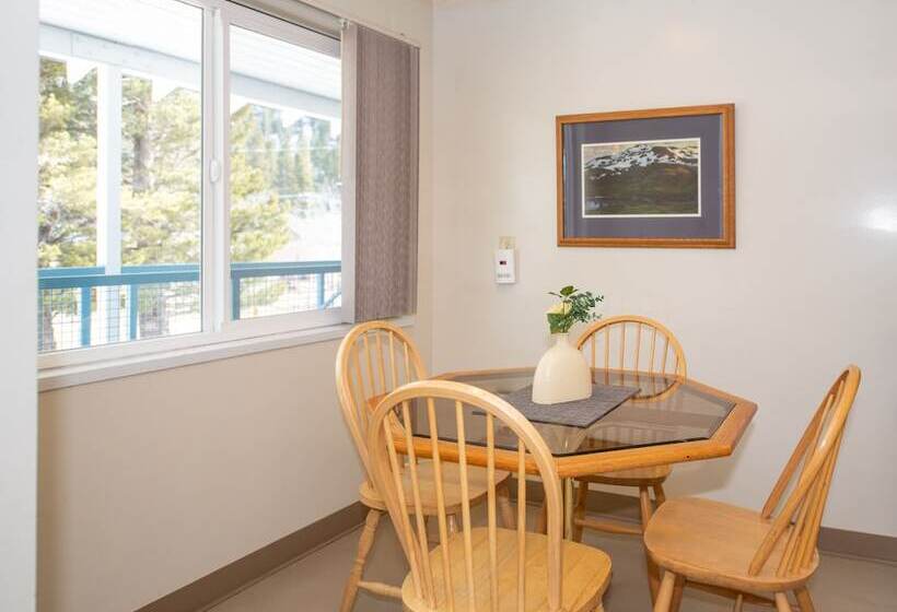 모텔 Gull Lake Lodge