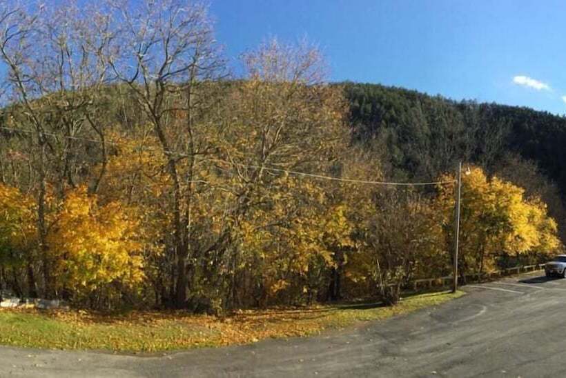 汽车旅馆  Mahoning Inn