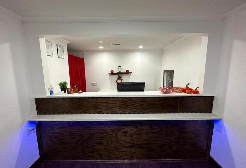 مُتل Razorback Inn