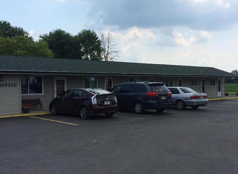 مُتل Relax Inn  Saginaw