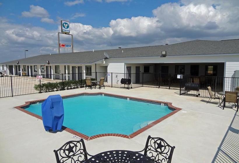 מוטל Southern Inn And Suites Pearsall