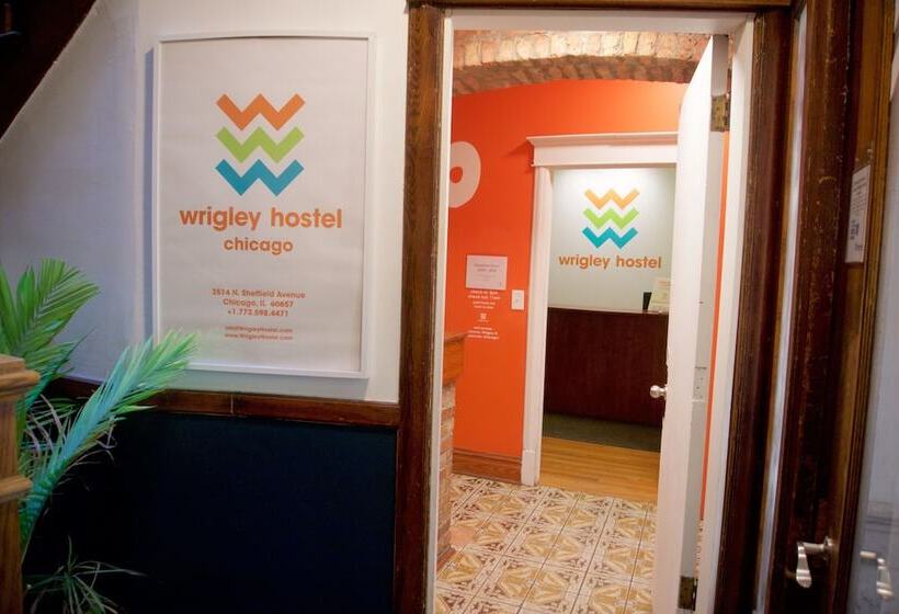 Wrigley Hostel  Adults Only