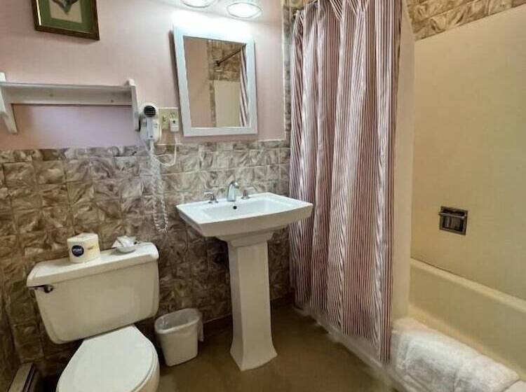 مبيت وإفطار Alamoosook Lakeside Inn Orland