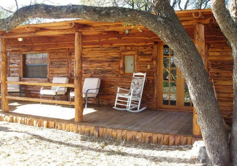 تختخواب و صبحانه Trail S End Guest House
