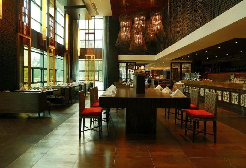 هتل Gloria Resorts Jingdezhen Xishan Lake