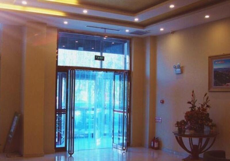 هتل Greentree Inn Zhangjiakou Wuyi East Street Jianxing Express