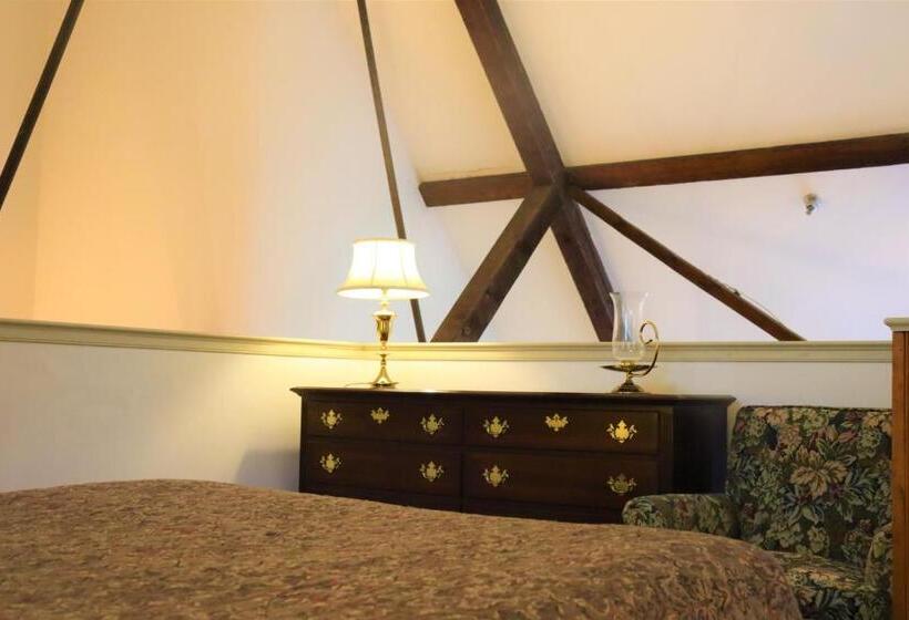 هتل The Gables At Stirling Guest