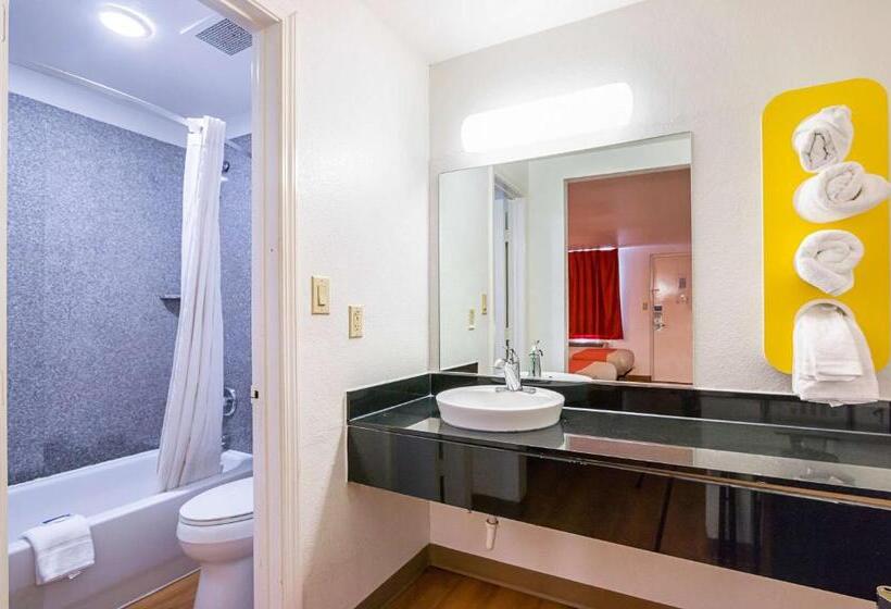 Motel 6 Round Rock, Tx