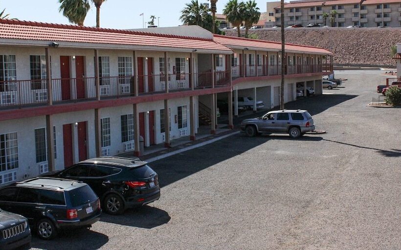 مُتل Lodge On The River