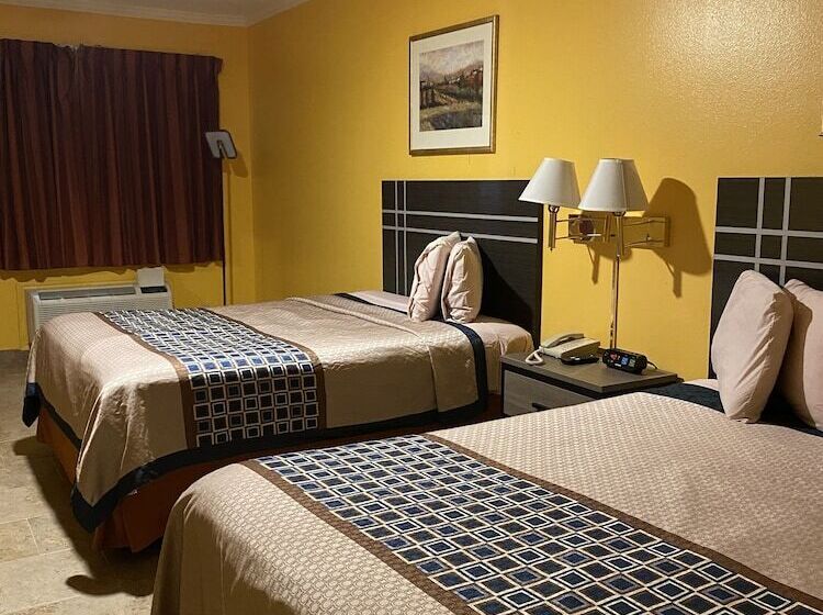 Мотель Los Fresnos Inn And Suites