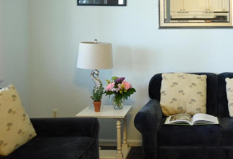 فندق على الطريق Montauk Oceanside Suites