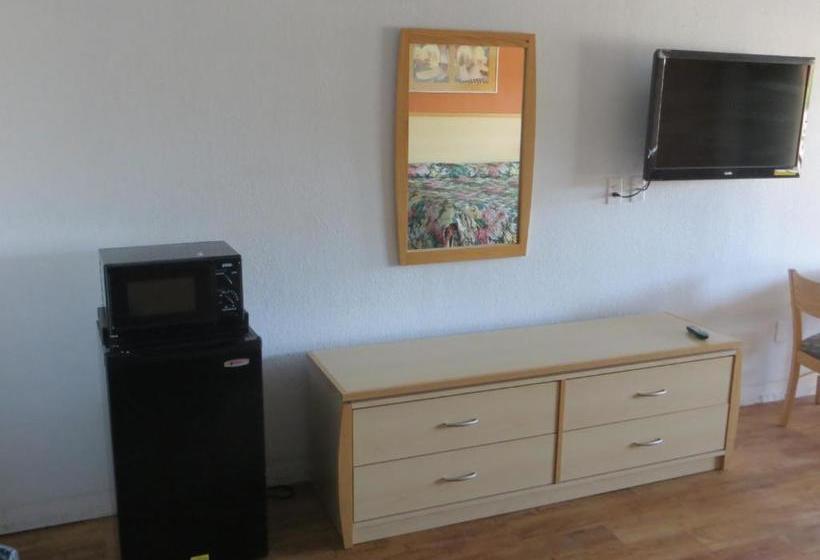 Мотель Mustang Inn And Suites
